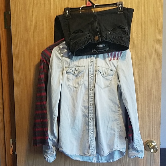American Eagle jeans and LS shirt combo